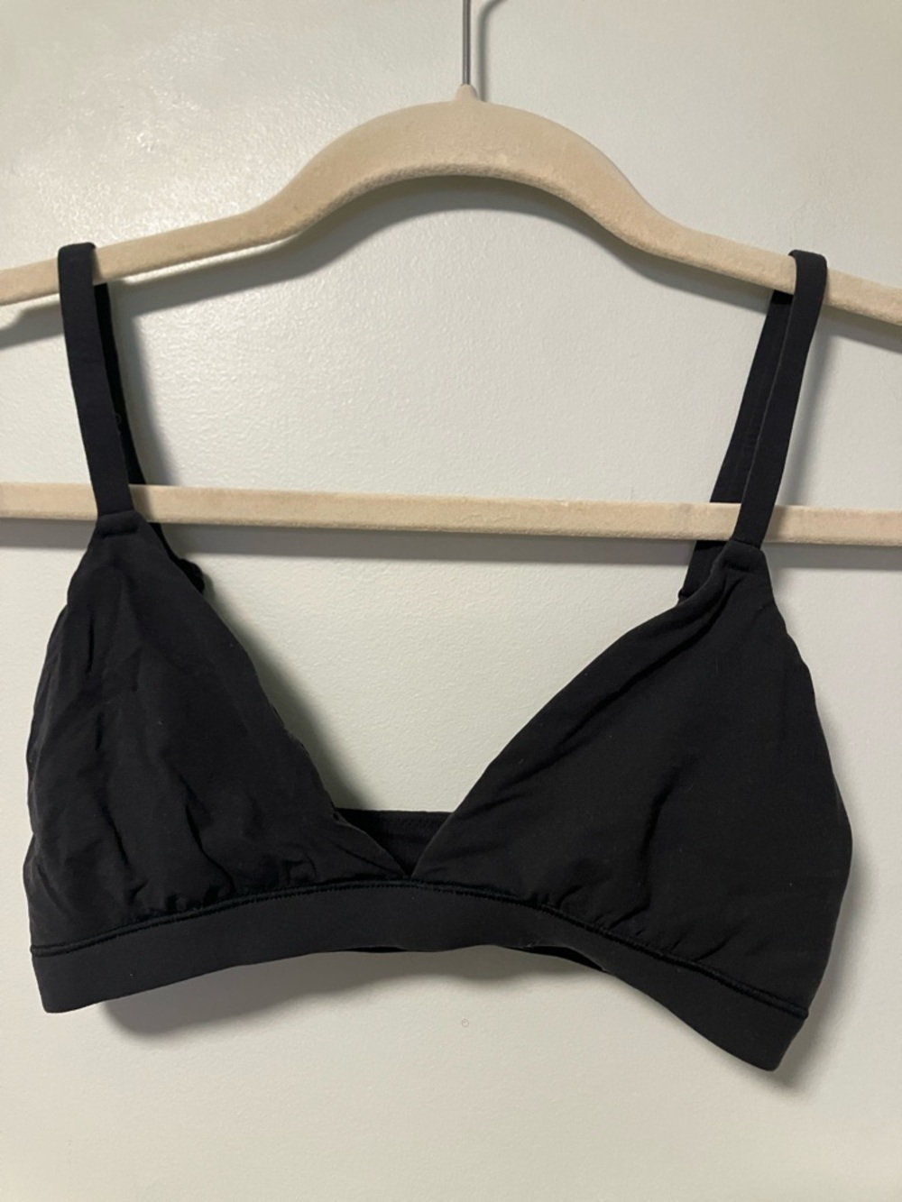 SKIMS Black Wireless Triangle Bralette XS